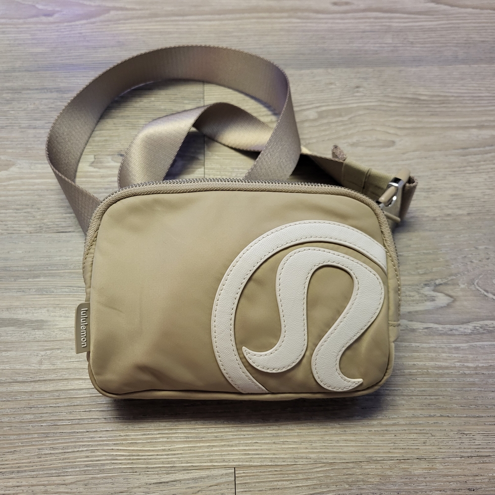 Lululemon Beige Shoulder Bag